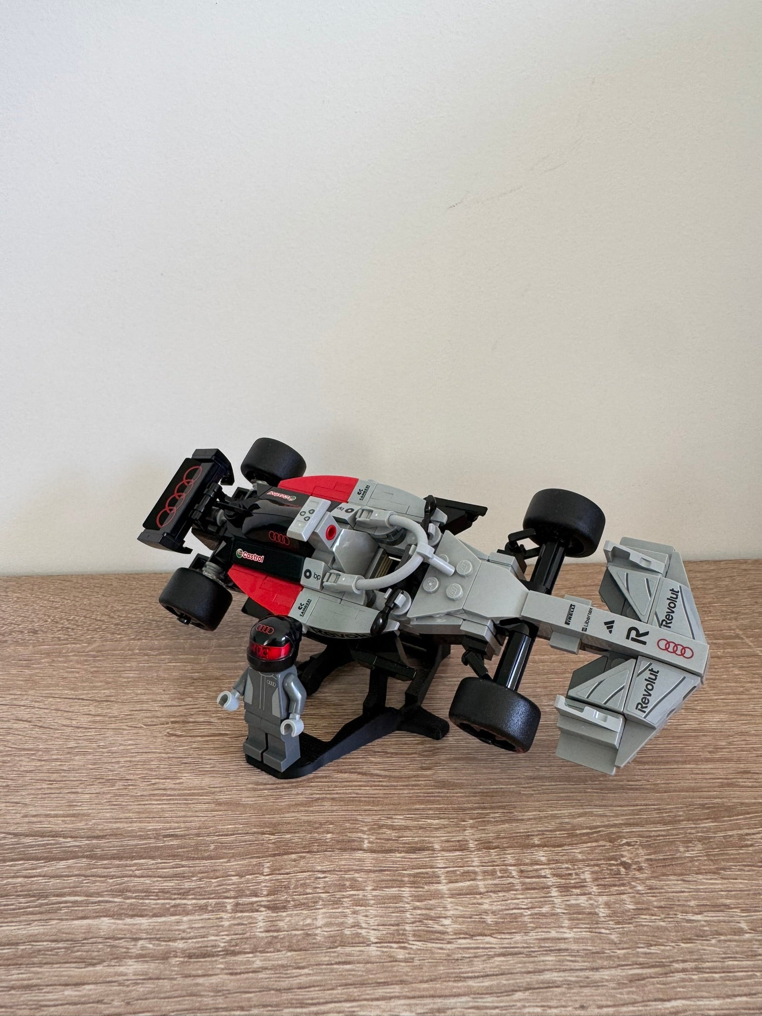 Support F1 speed champions